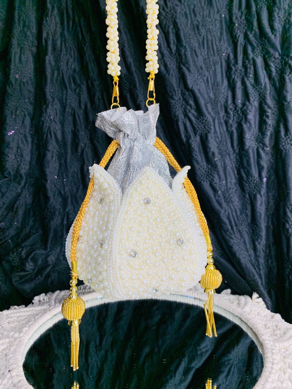 women gift, wedding gift, tote bag, sling bag, purse, potli bag, handmade gift, handmade, handbag, girl gift, gifts for her, gifts, gift ideas, clutch purse, clutch, bride to be, bride gift, bridal clutch, birthday gift, batua, bag, anniversary gifts, accessories