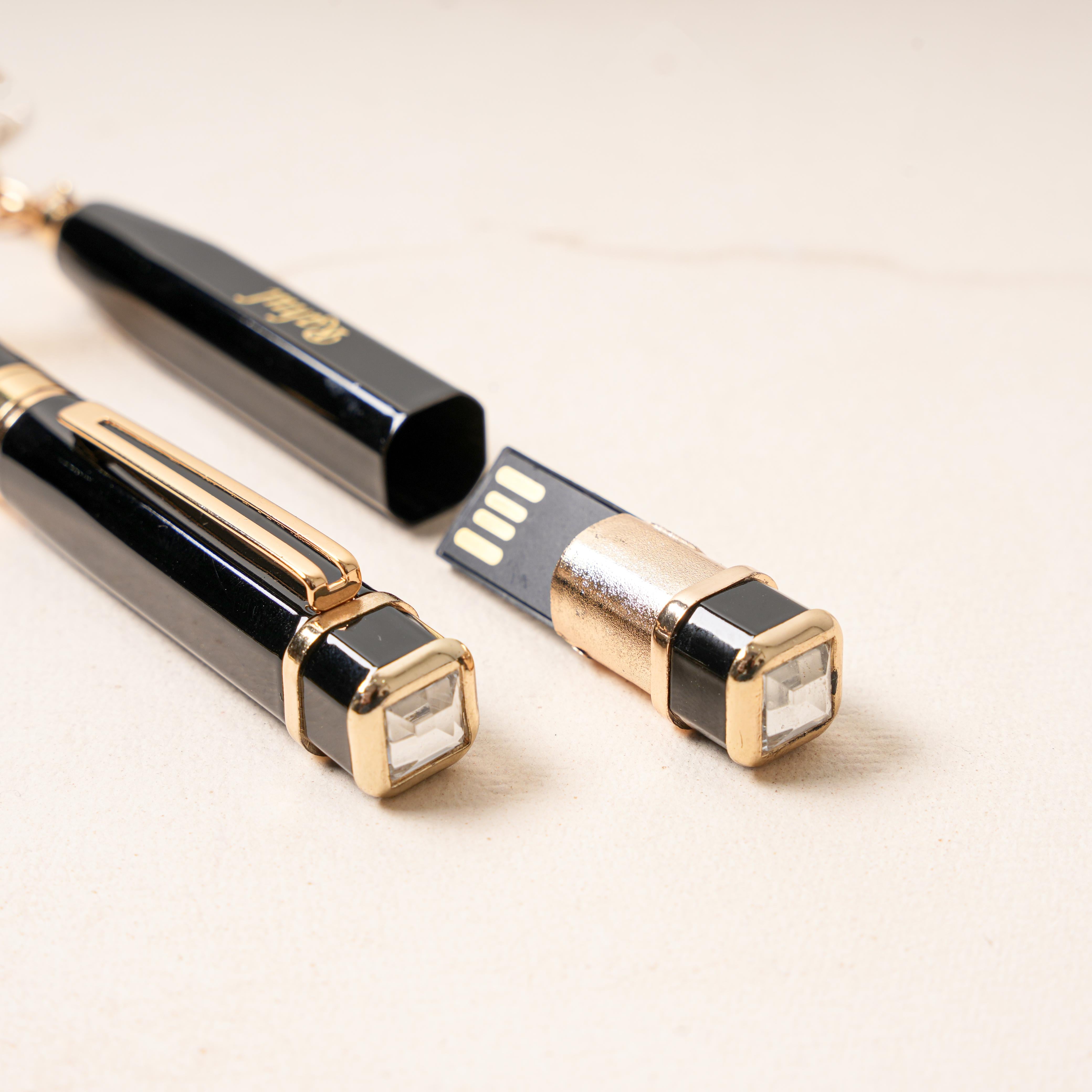 Carrens Pen, Keychain & Pen Drive Set