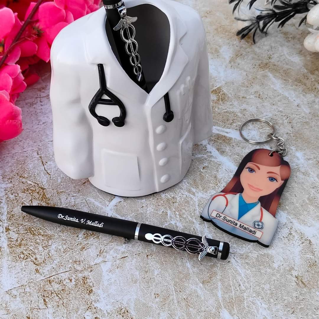 Doctor Stand, Pen & Keychain Combo