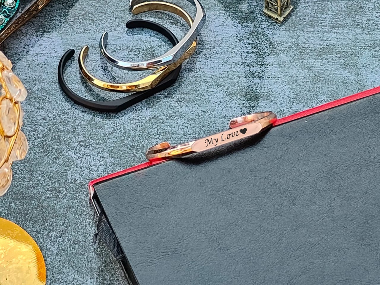 Diamond Cut Metal Kada