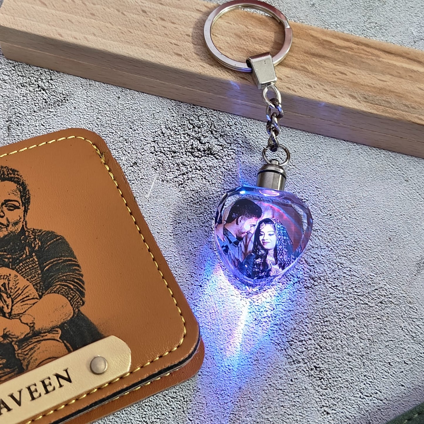 Sketch Wallet With Crystal Keychain