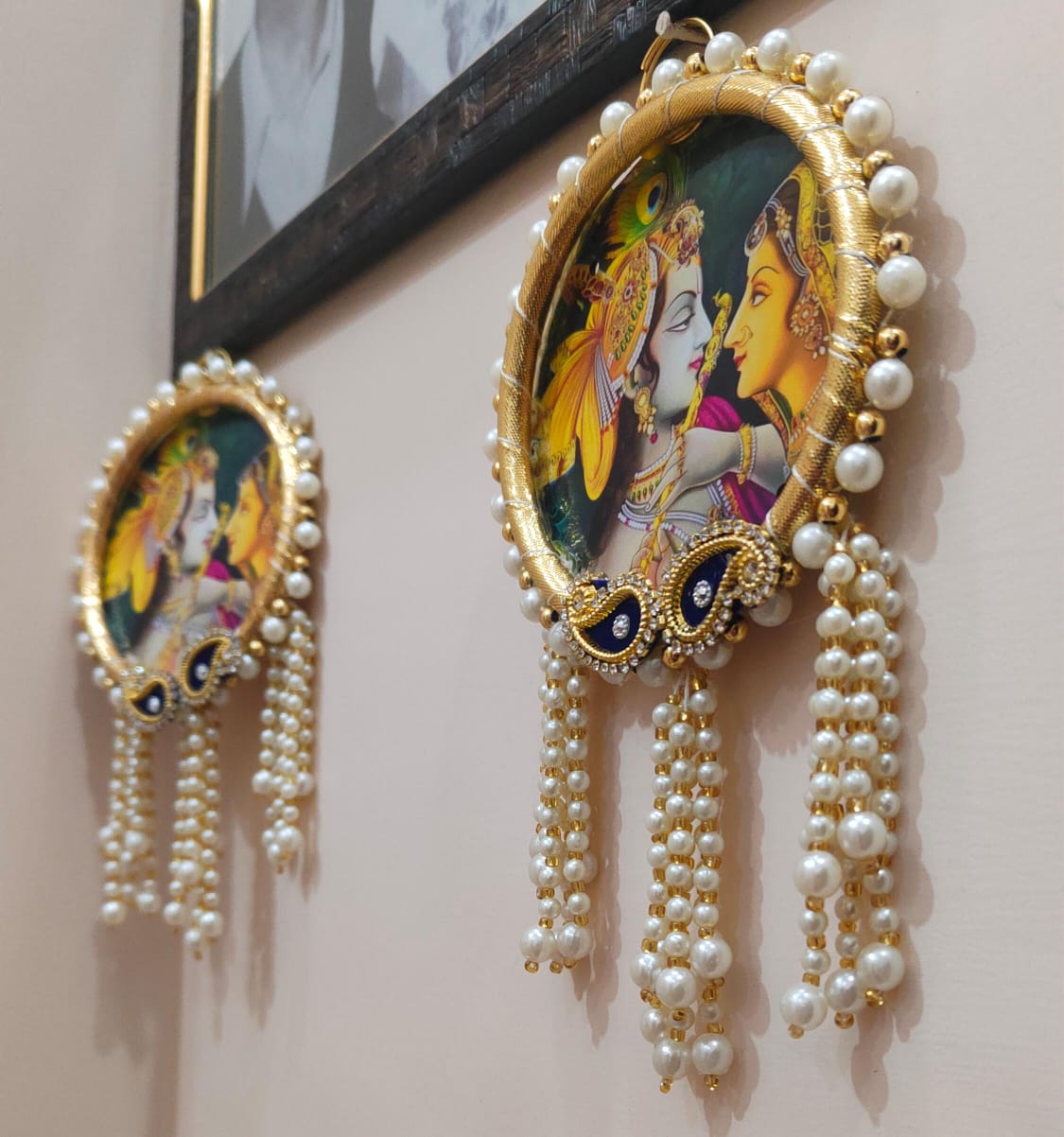Beautiful Radhakrishnan Hanging