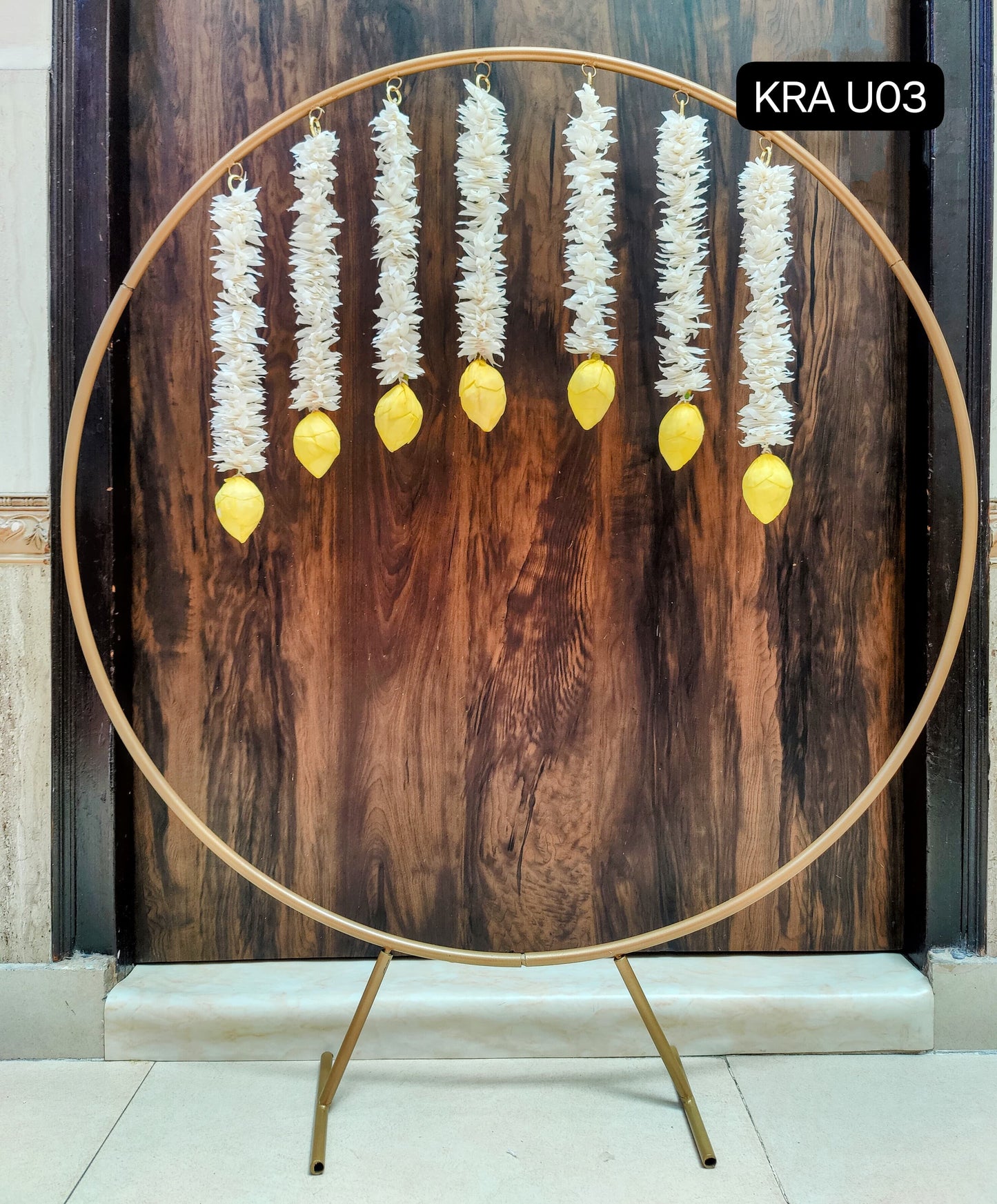 Round Metal Decor Stand