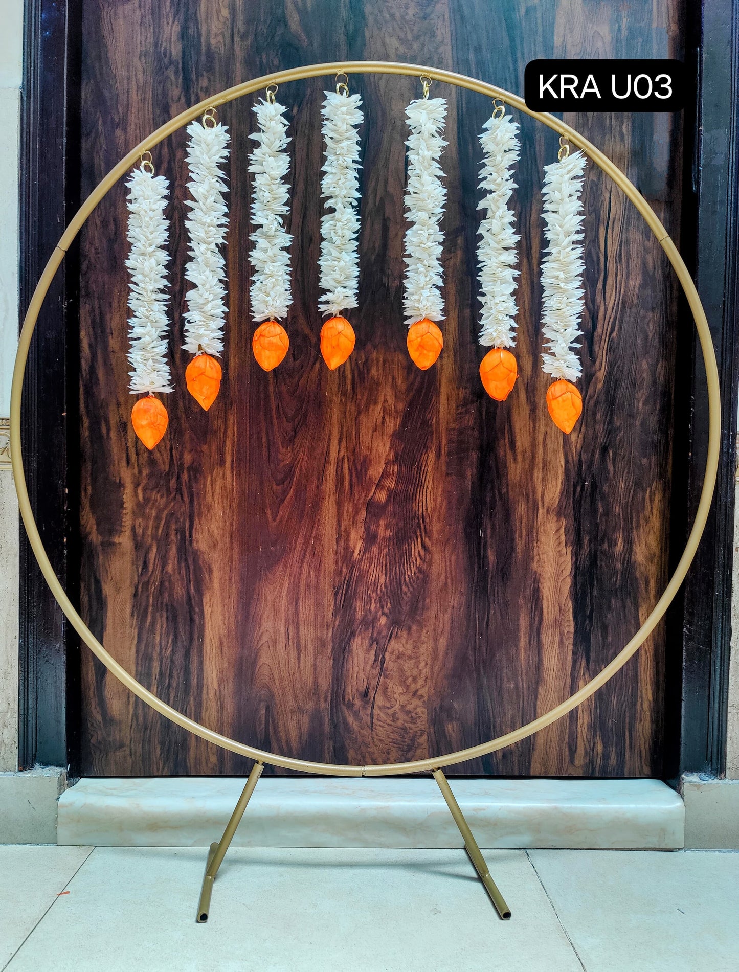 Round Metal Decor Stand