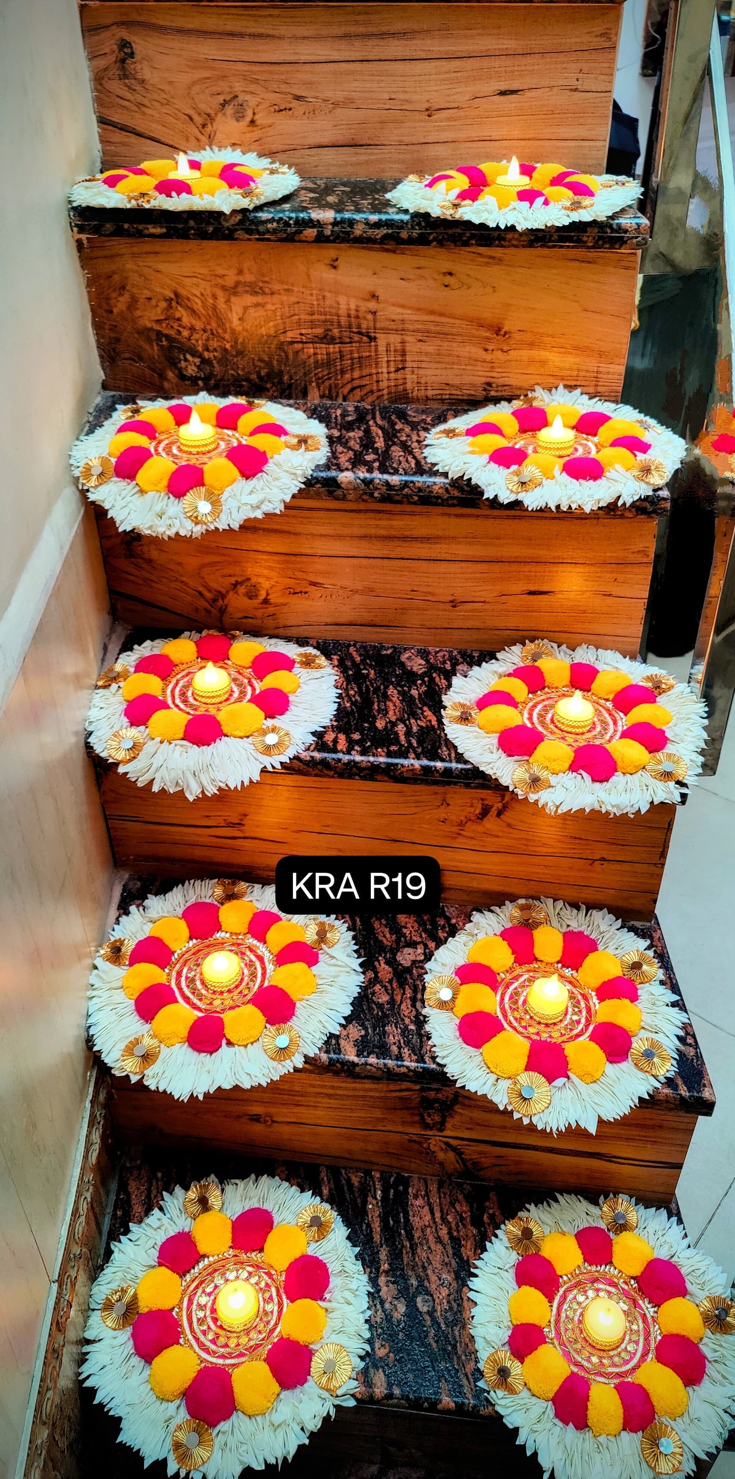 Gajra Gotapatti Stair Mat