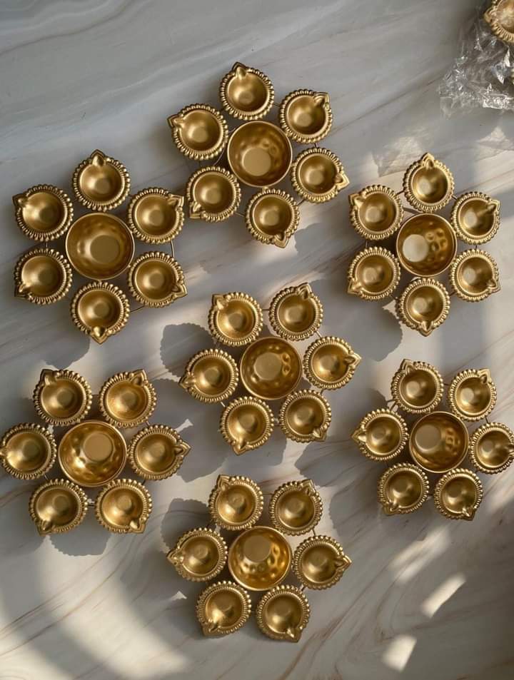 Mini Diya Urli