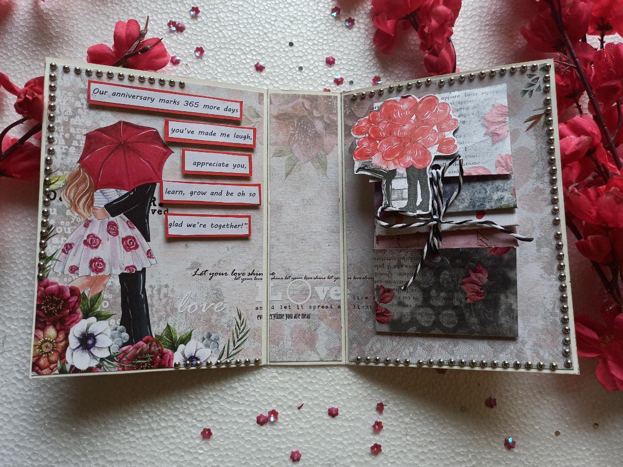 Two-Fold Card With Multiple Envelopes