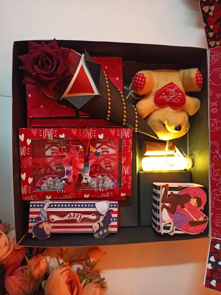 Couple Gift Hamper Box