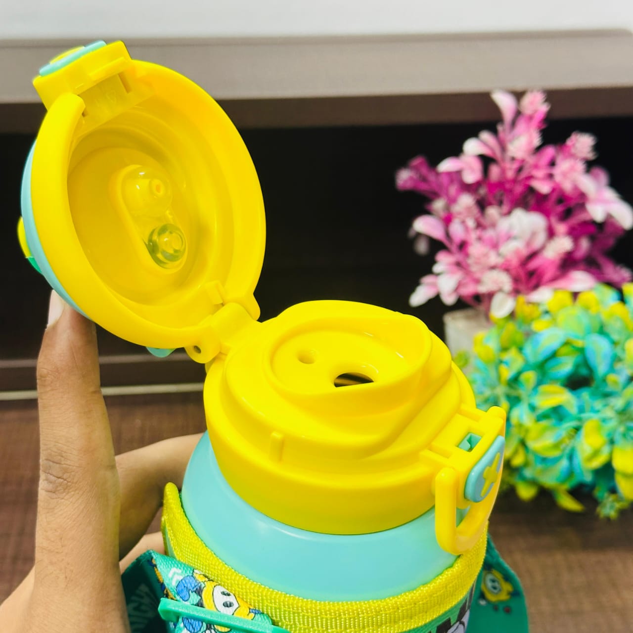 Premium Quality 500 ml Sipper Bottle With Cover