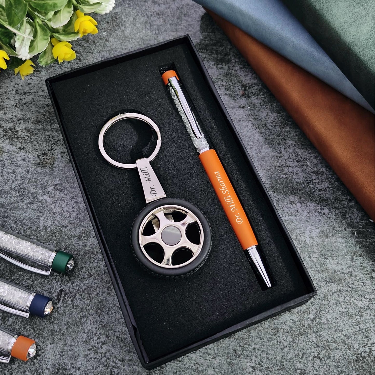 Revolving Wheel Keychain & Pen Combo