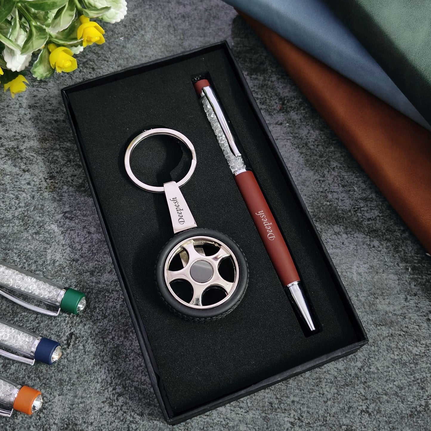 Revolving Wheel Keychain & Pen Combo