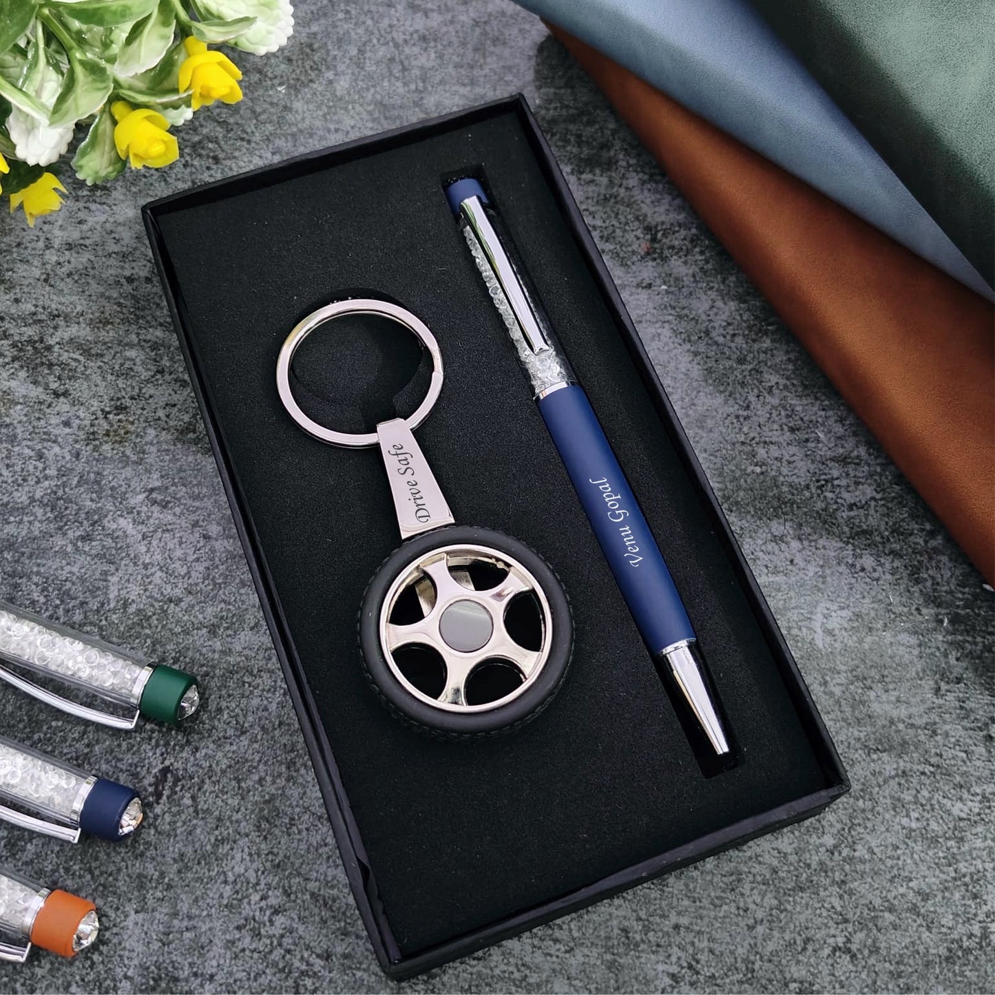 Revolving Wheel Keychain & Pen Combo