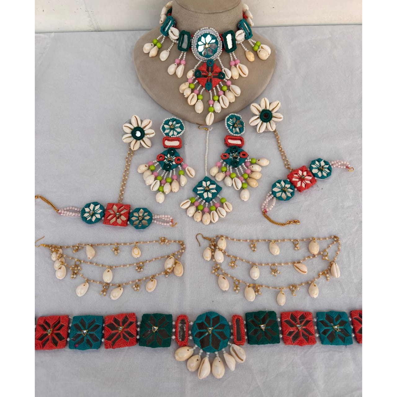 Mirror & Shell Jewelry Set 3.0