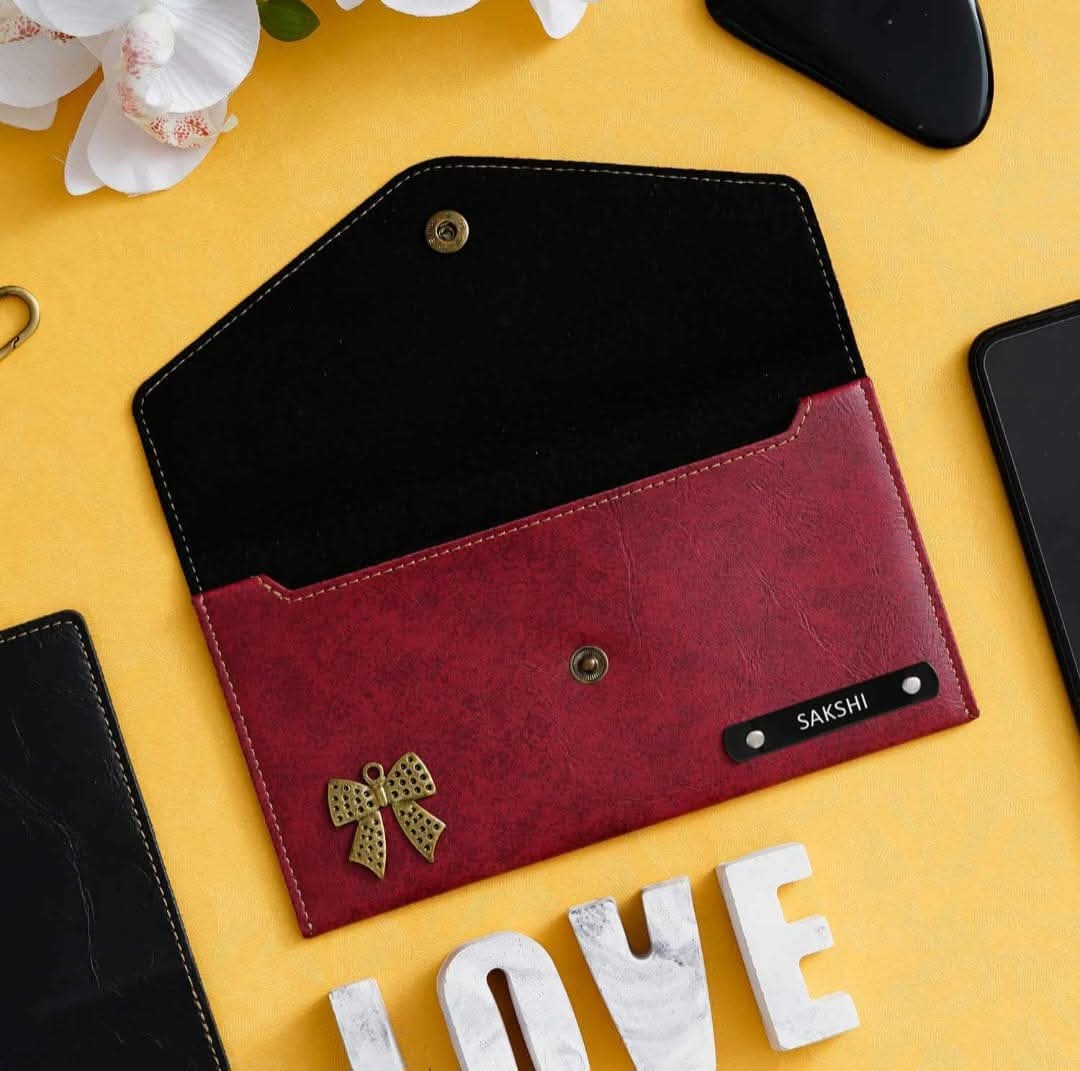 women gift, valentine gift, valentine combo, trunk combo, premium combo, leather accessories, ladies wallet, hampers, girls wallet, girls combo, girl gift, gifts for her, gift box, birthday gift, anniversary gifts, accessories