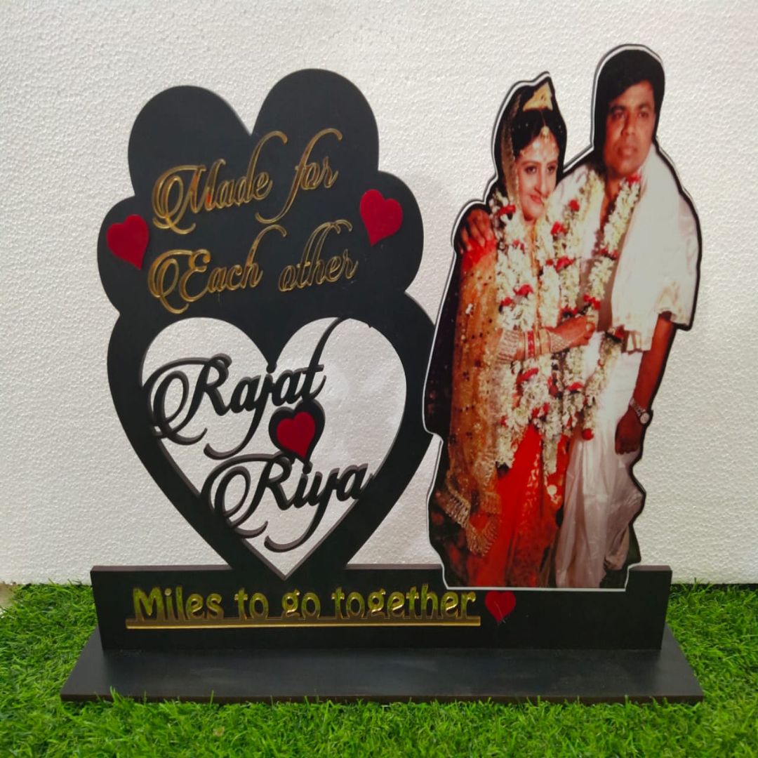 Photo Standy With One Heart