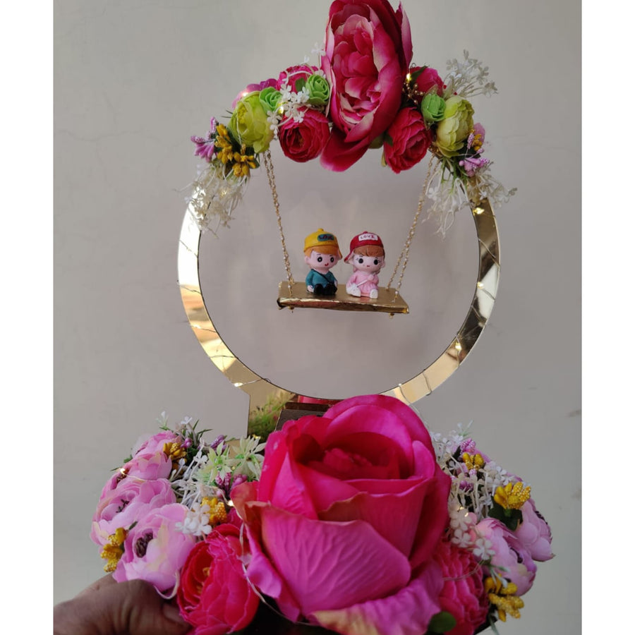 Pretty Ring Platter With Couple Showpiece