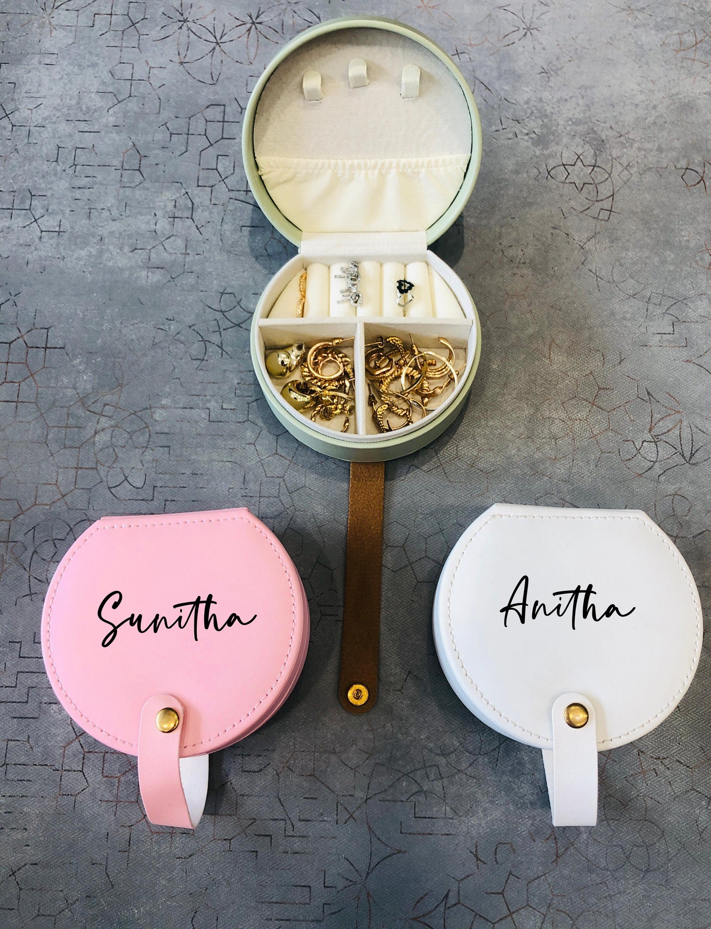 Round Jewelry Box