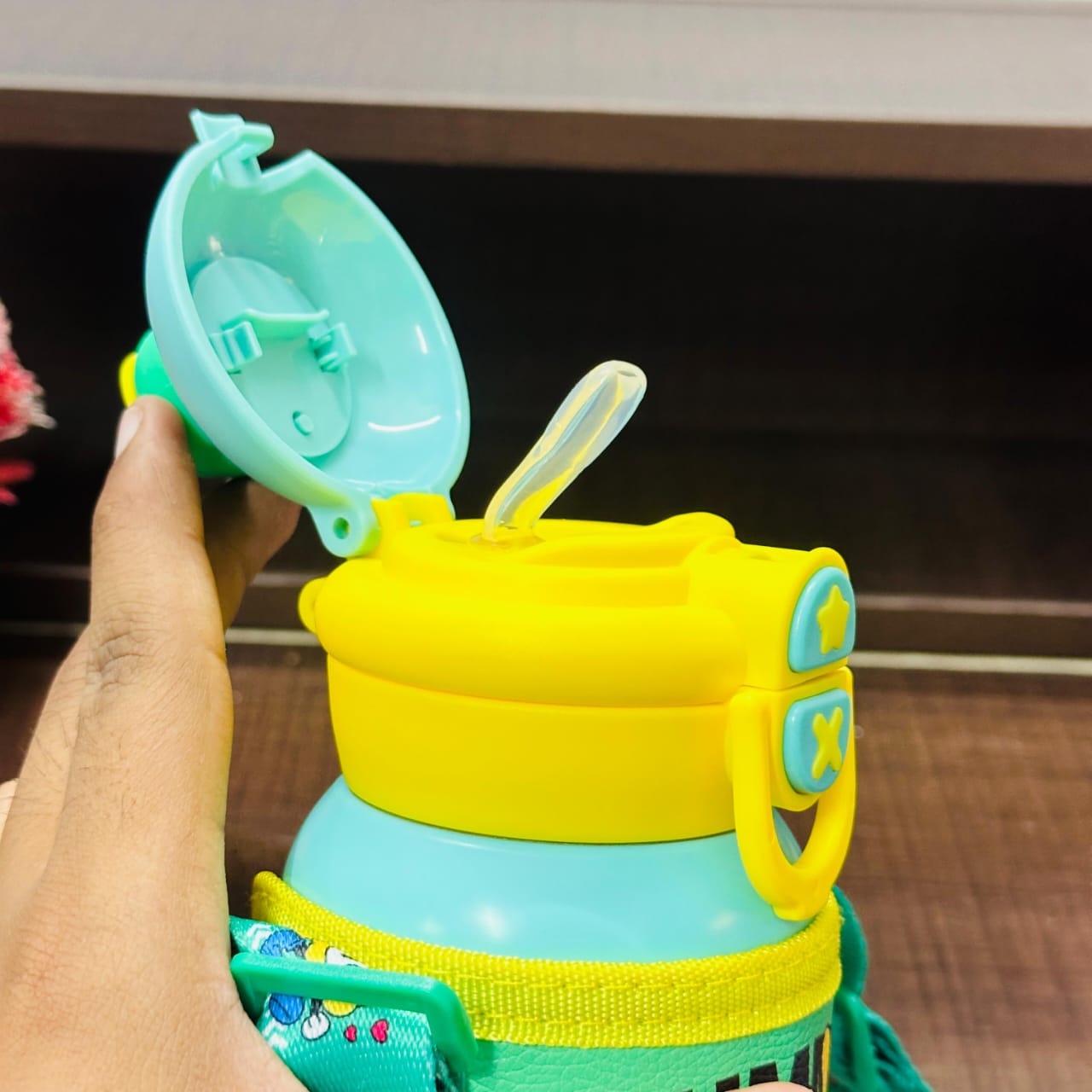 Premium Quality 500 ml Sipper Bottle With Cover