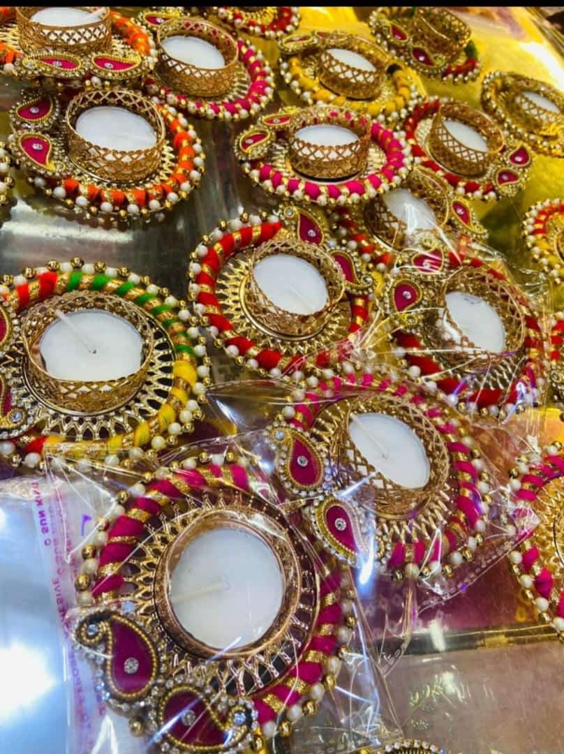 Traditional T-light Holders KRA U12