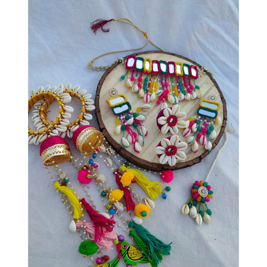 Mirror & Shell Jewelry Set 9.0