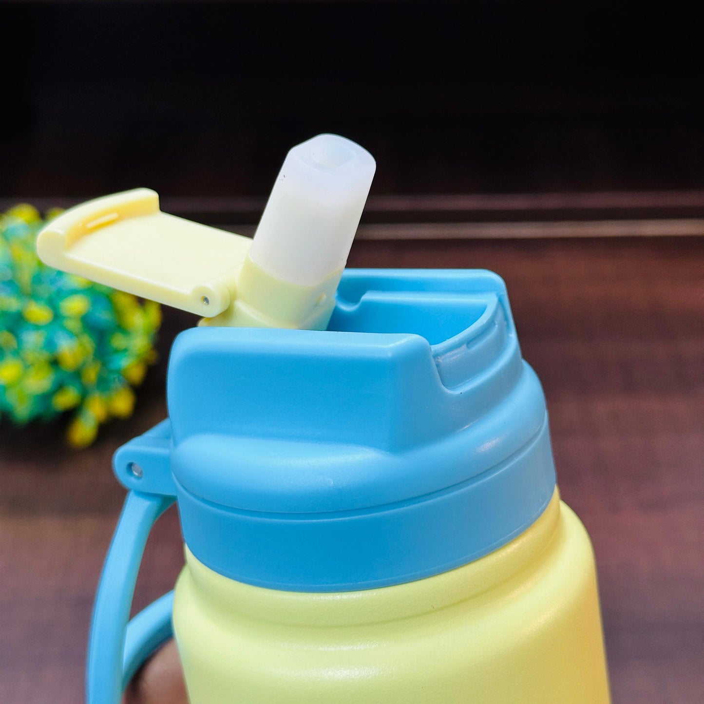 1000 ml Stainless Steel Sipper Bottle