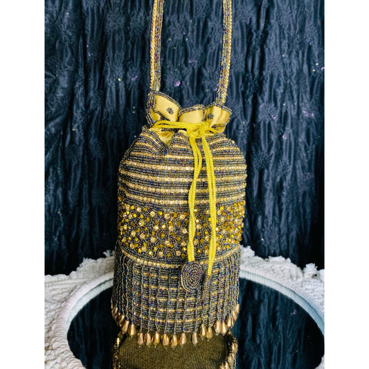 women gift, wedding gift, tote bag, sling bag, purse, potli bag, handmade gift, handmade, handbag, girl gift, gifts for her, gifts, gift ideas, clutch purse, clutch, bride to be, bride gift, bridal clutch, birthday gift, batua, bag, anniversary gifts, accessories